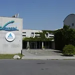 旅馆 洛桑青年旅舍 *