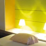 旅馆 洛桑青年旅舍 *