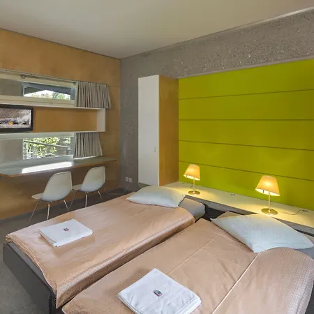 Youth Jeunotel Lausana