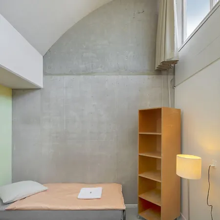 Youth Jeunotel Hostel *