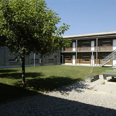 Youth Jeunotel Λωζάνη