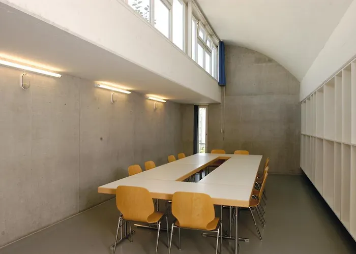 Youth Jeunotel * לוזאן