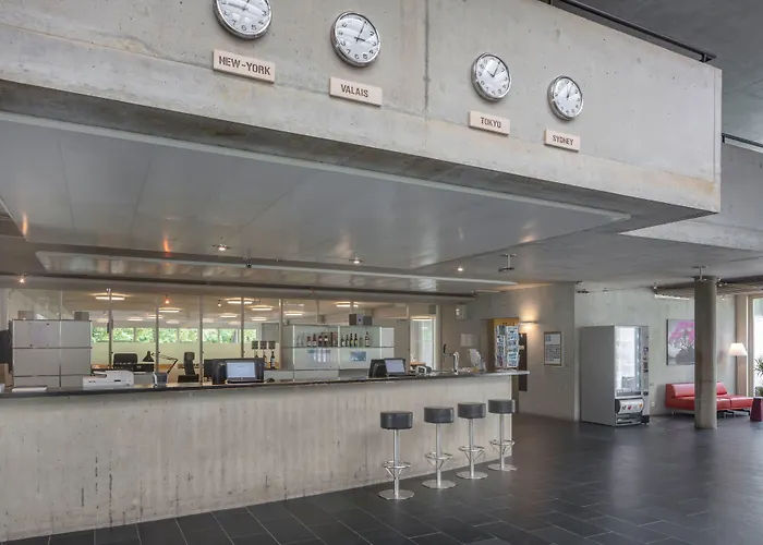 Youth Jeunotel אכסניה *