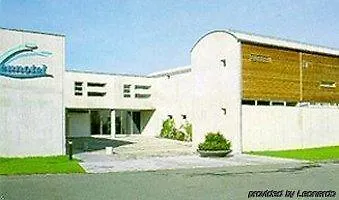 Youth Jeunotel Хостел Лозанна