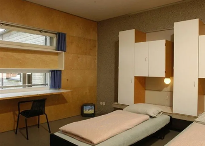 Youth Jeunotel Лозанна