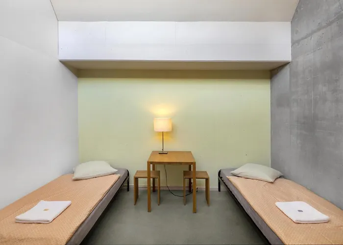 Youth Jeunotel Hostel *