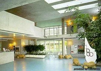 Youth Jeunotel Hostel *