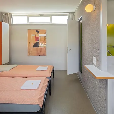 Hostel Youth Jeunotel *